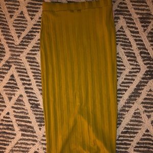 Bodycon Green stretchy midi skirt